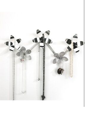 Umbra Nesa Metallic Wall Jewelry Organizer 4pc Set Necklace Bar + Bird Hooks